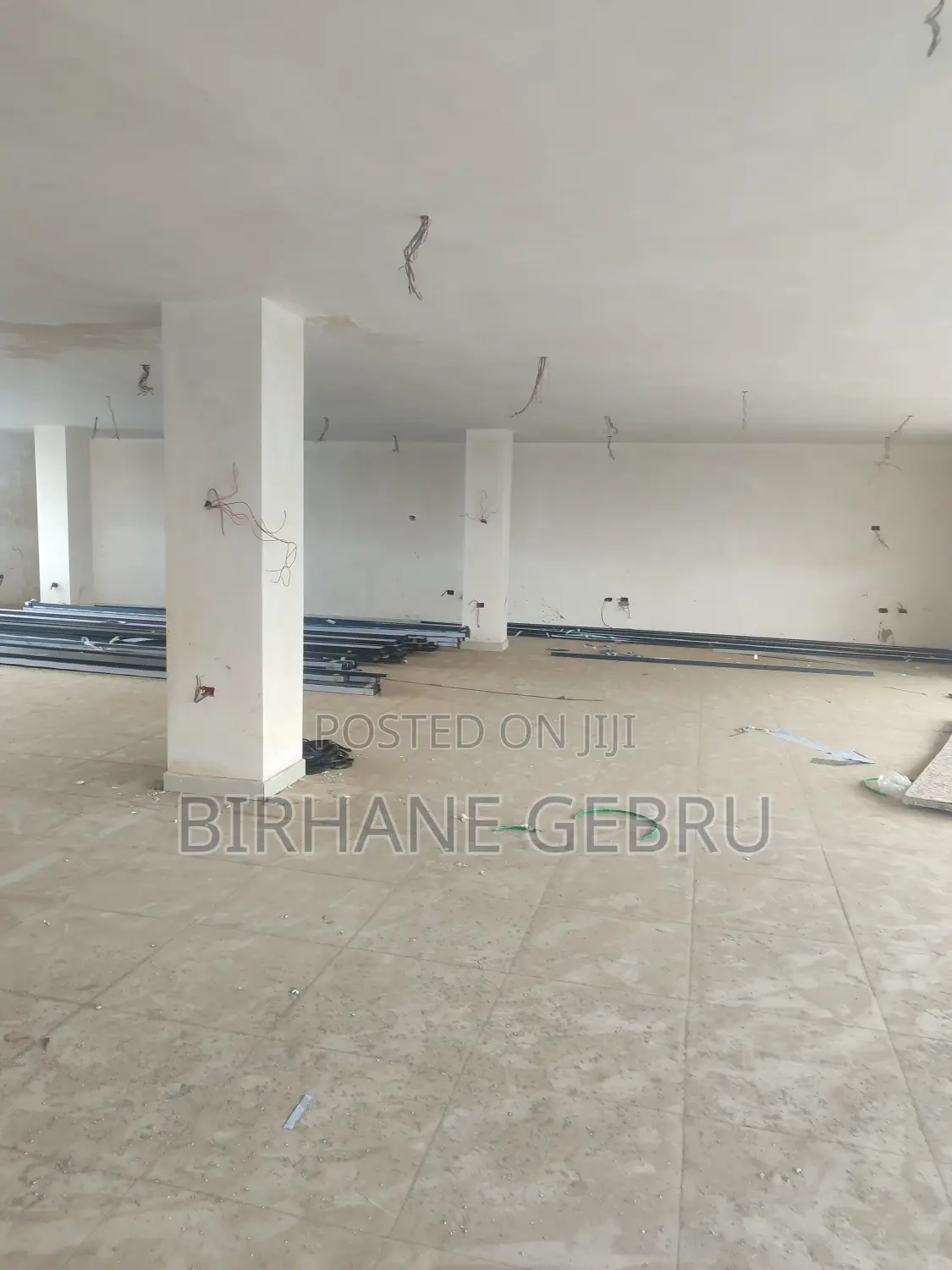 Rent Beauty Salon Training or Working