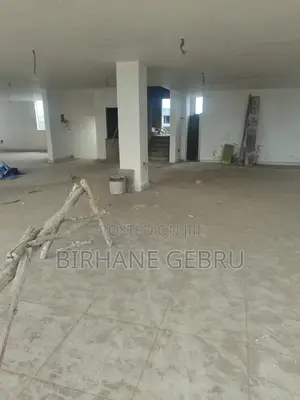 Rent Beauty Salon Training or Working