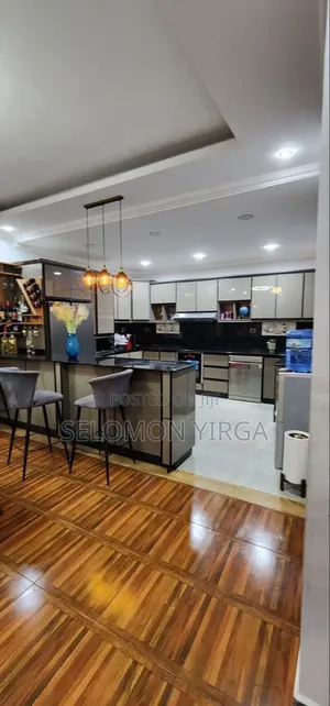 6bdrm House in አድስ አበባ, Bole for sale