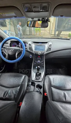 Hyundai Avante 2014 Blue