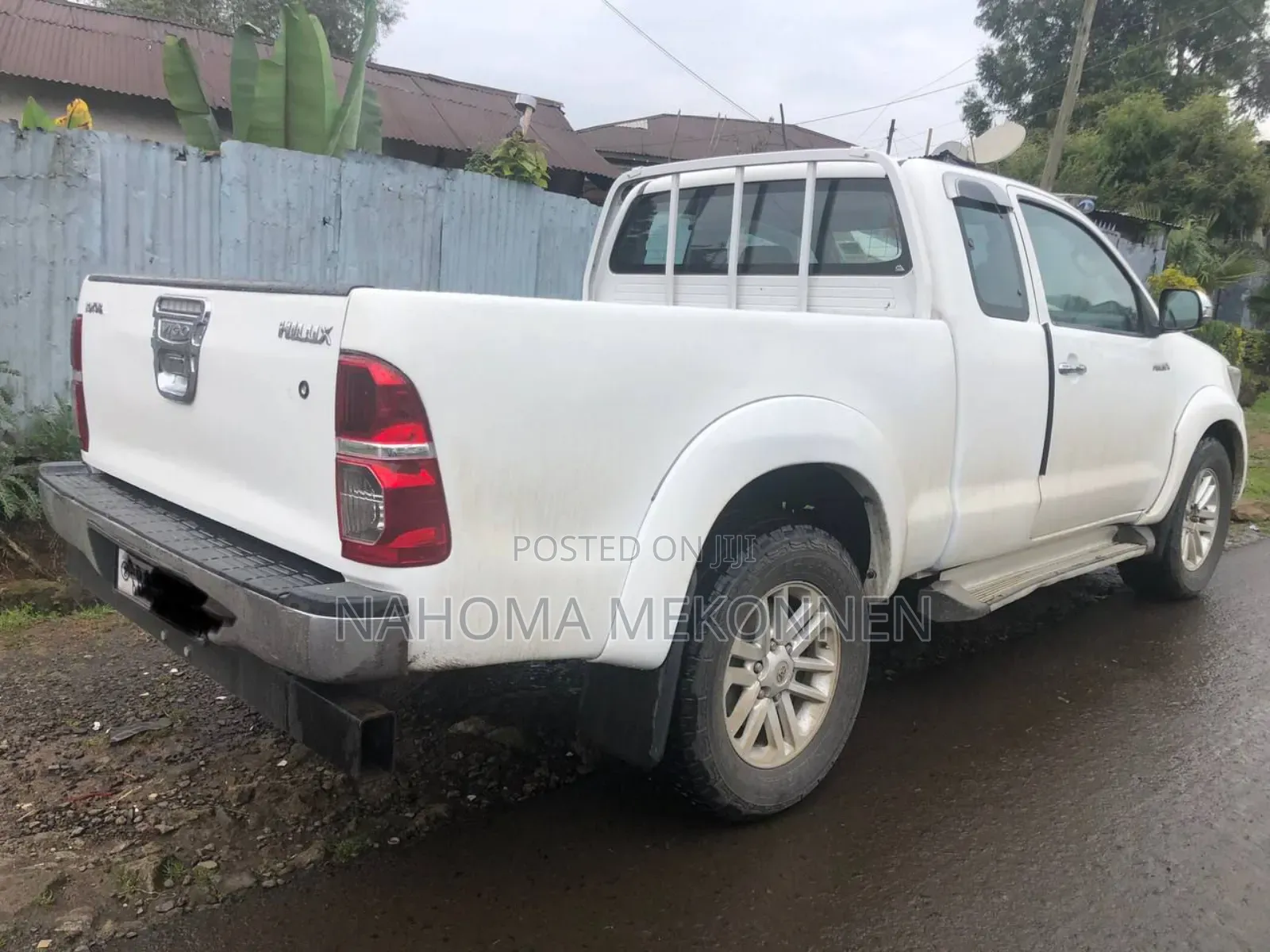 Toyota Hilux 2013 White