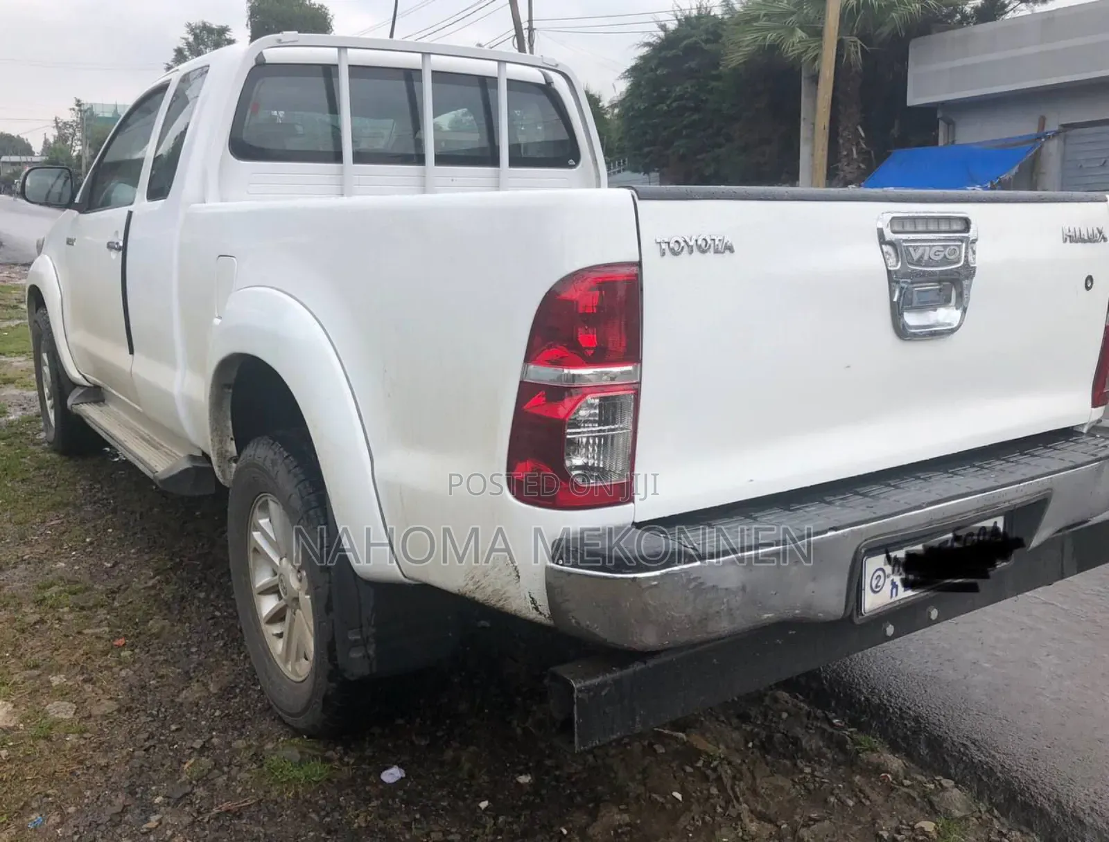 Toyota Hilux 2013 White