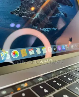 New Laptop Apple MacBook Pro 2019 32GB Intel Core I9 SSD 1T