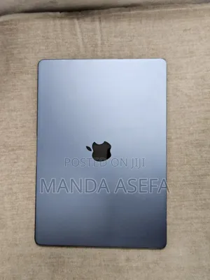 New Laptop Apple MacBook Air 2022 M2 8GB Apple M2 SSD 512GB