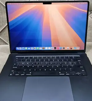 Photo - New Laptop Apple MacBook Air 2022 M2 8GB Intel Core M2 SSD 512GB