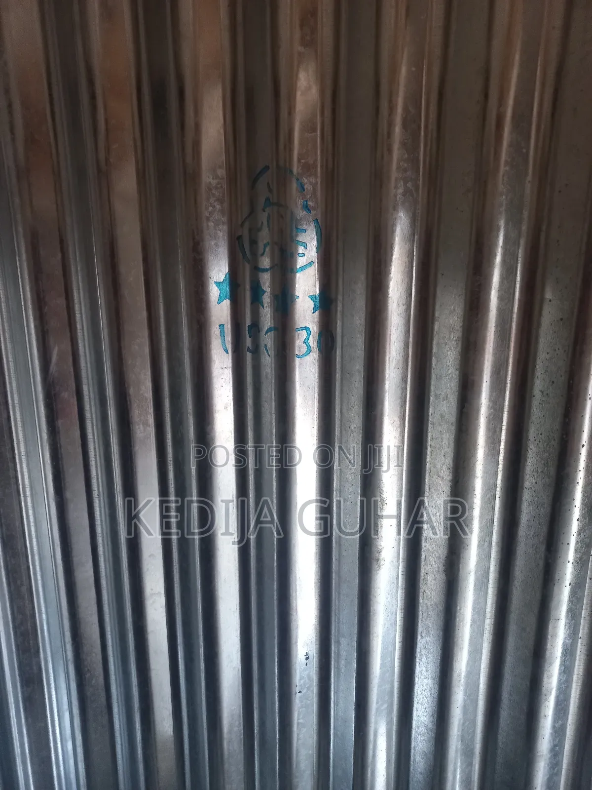 ቆርቆሮ የቤት ክዳን