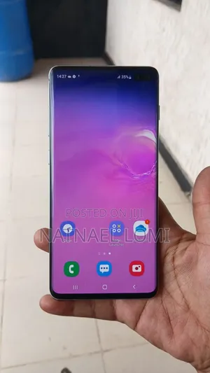 Photo - Samsung Galaxy S10 Plus 512 GB Blue