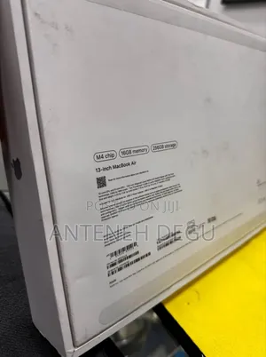 New Laptop Apple MacBook 16GB Apple M4 SSD 256GB