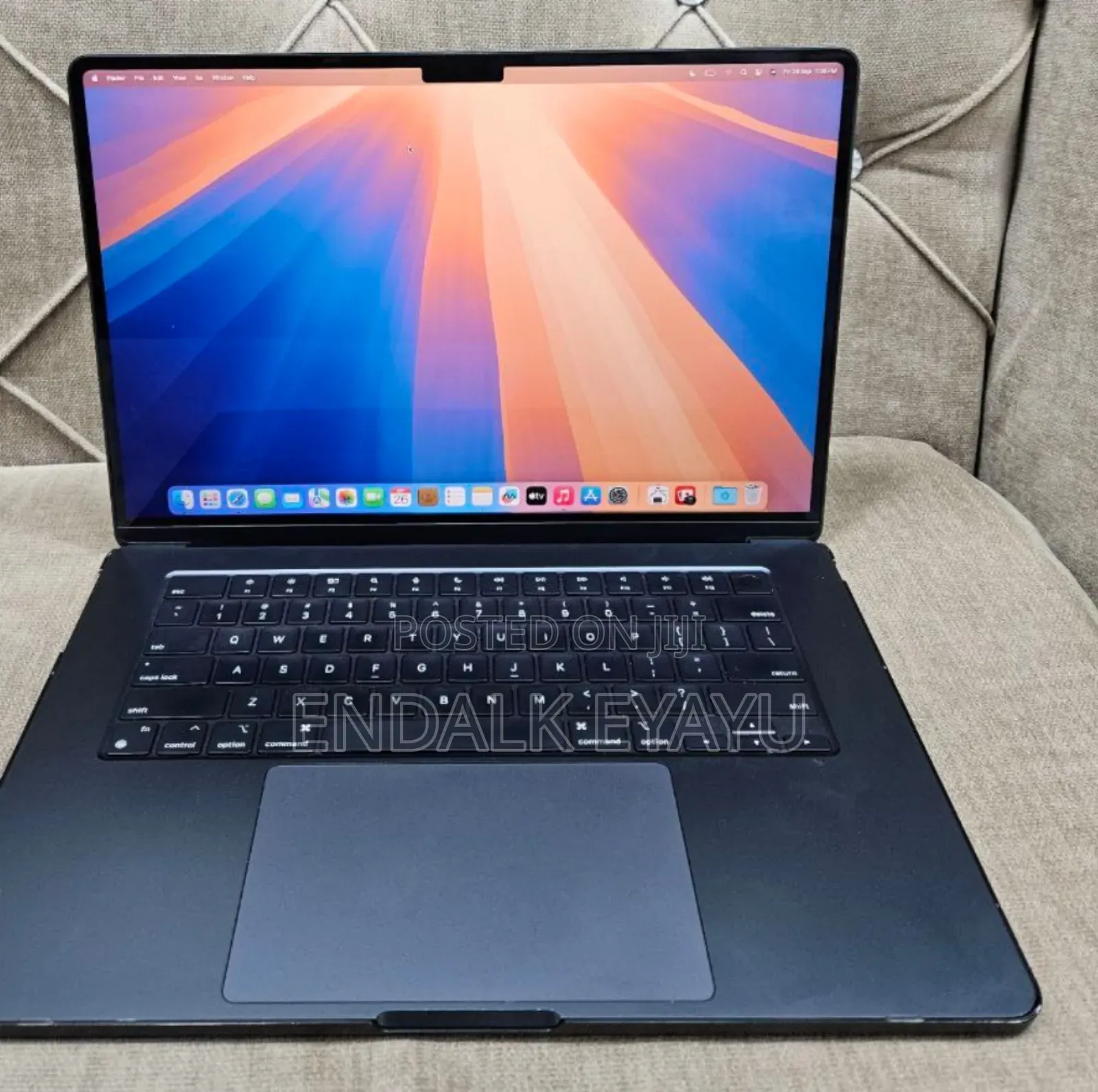 New Laptop Apple MacBook Air 2023 M2 16GB Apple M2 SSD 512GB