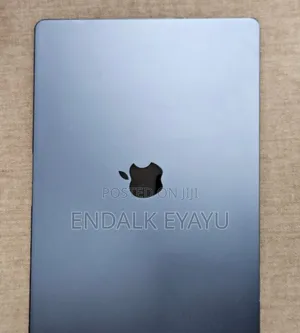 New Laptop Apple MacBook Air 2023 M2 16GB Apple M2 SSD 512GB