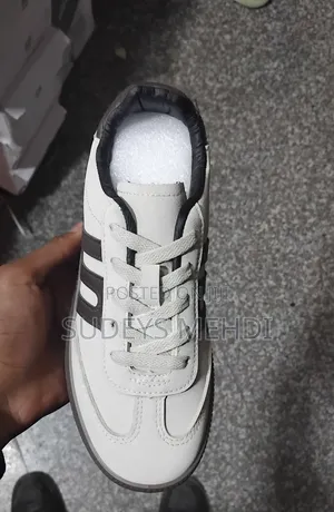 Trendy White Brown Women’S Sneakers – Brand New!