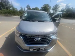 Hyundai Starex 2021 Silver