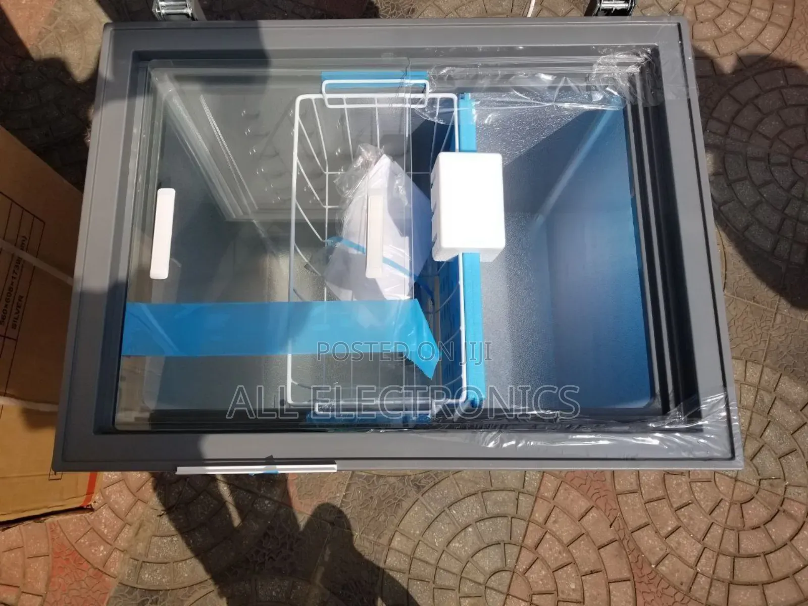 270 Orbit Chest Refrigerator