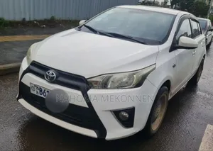 Toyota Yaris 2016 White