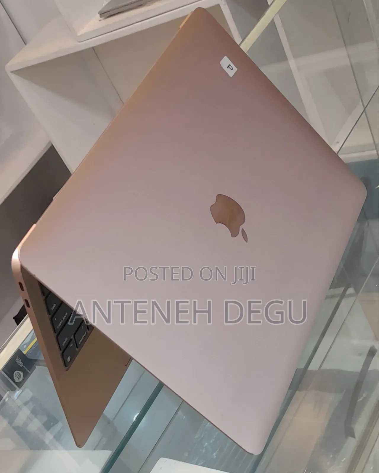 New Laptop Apple MacBook Air 2020 M1 8GB Apple M1 SSD 256GB