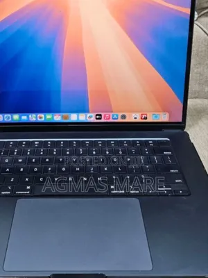 Photo - New Laptop Apple MacBook Air 2023 M2 8GB Apple M2 SSD 512GB