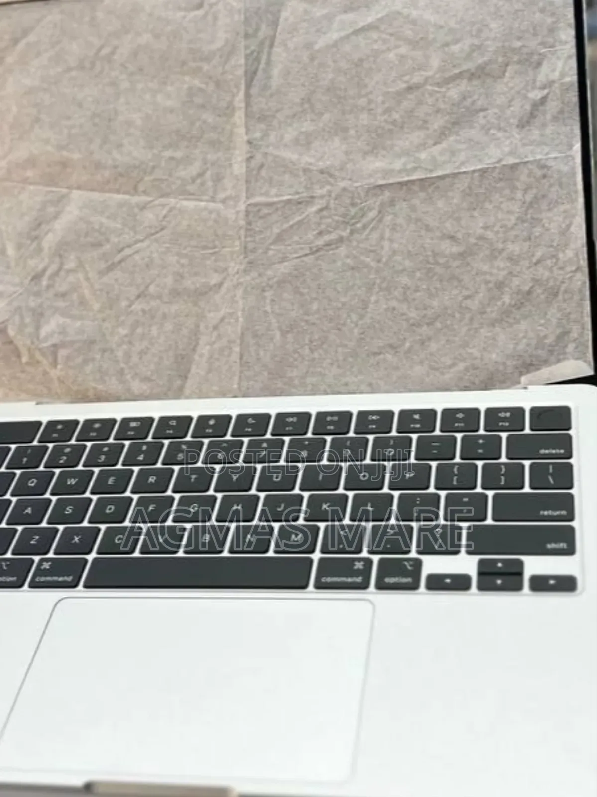 New Laptop Apple MacBook Pro 2024 M4 14-Inch 16GB Apple M4 SSD 256GB