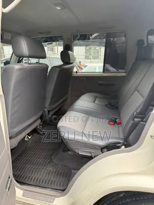 Toyota Land Cruiser 2018 White