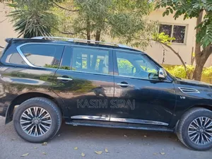 Nissan Patrol 2016 Black