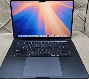 Photo - New Laptop Apple MacBook Air 2022 M2 8GB Apple M2 SSD 512GB