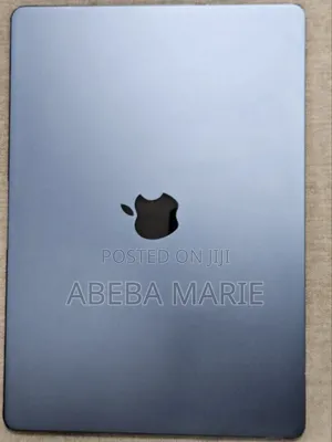 New Laptop Apple MacBook Air 2022 M2 8GB Apple M2 SSD 512GB