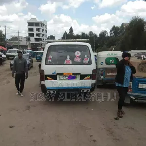 Toyota Hilux 2000 White
