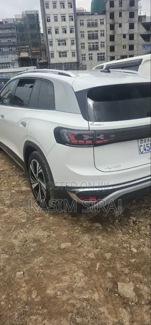 Volkswagen ID.6 2023 White