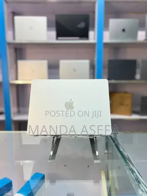 New Laptop Apple MacBook Air 16GB Apple M4 SSD 256GB