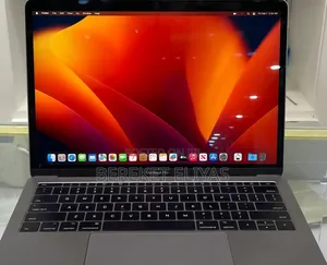 Photo - New Laptop Apple MacBook Pro 2017 16GB Intel Core I5 SSD 512GB