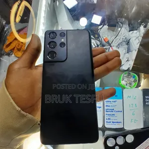 Photo - Samsung Galaxy S21 5G 128 GB Black