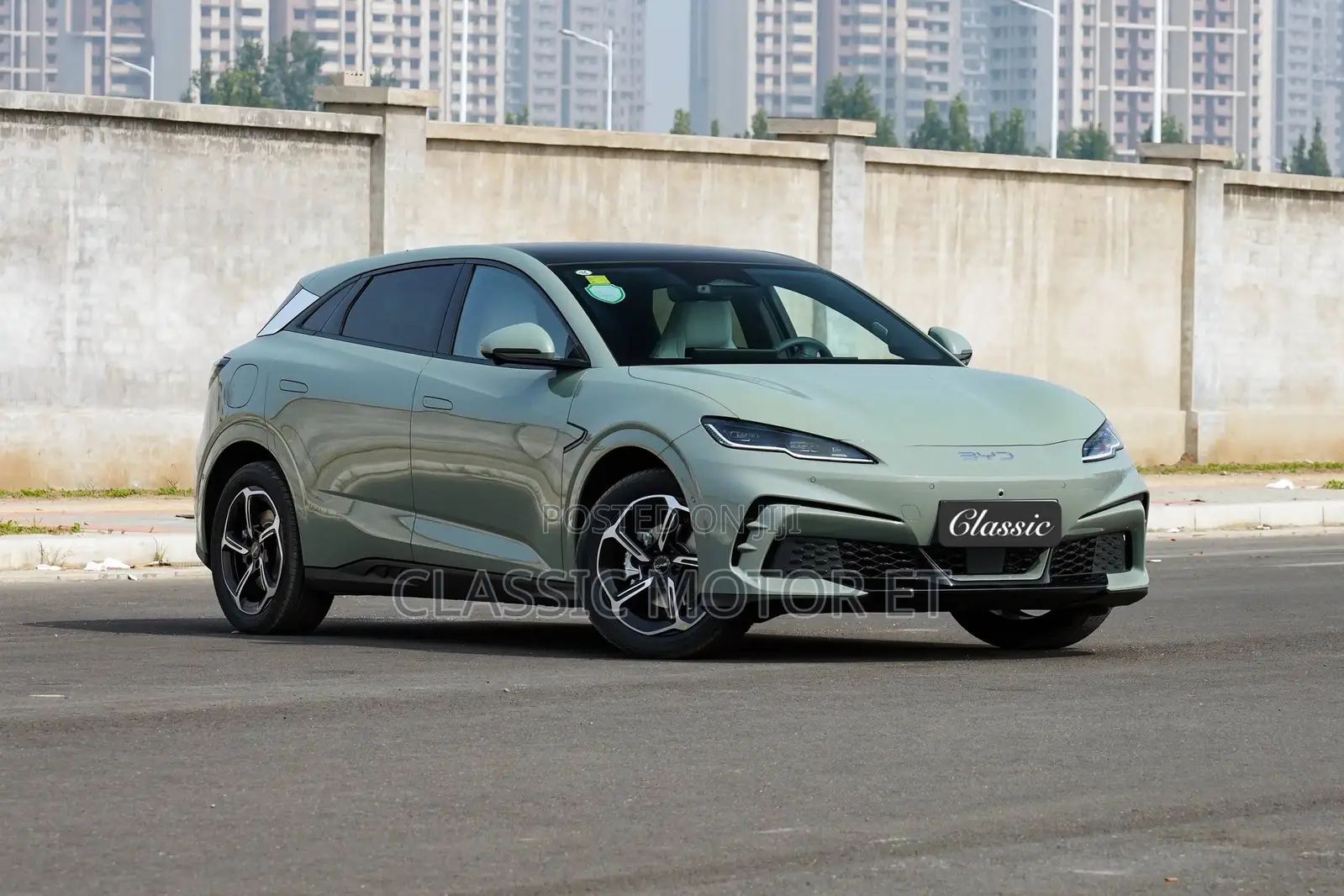 New BYD Sealion 7 EV 2025 Green