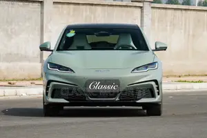 New BYD Sealion 7 EV 2025 Green