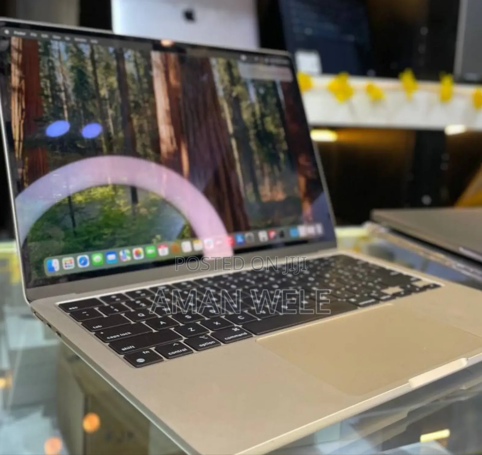 New Laptop Apple MacBook Air 2024 M3 13-Inch 16GB Intel SSD 512GB