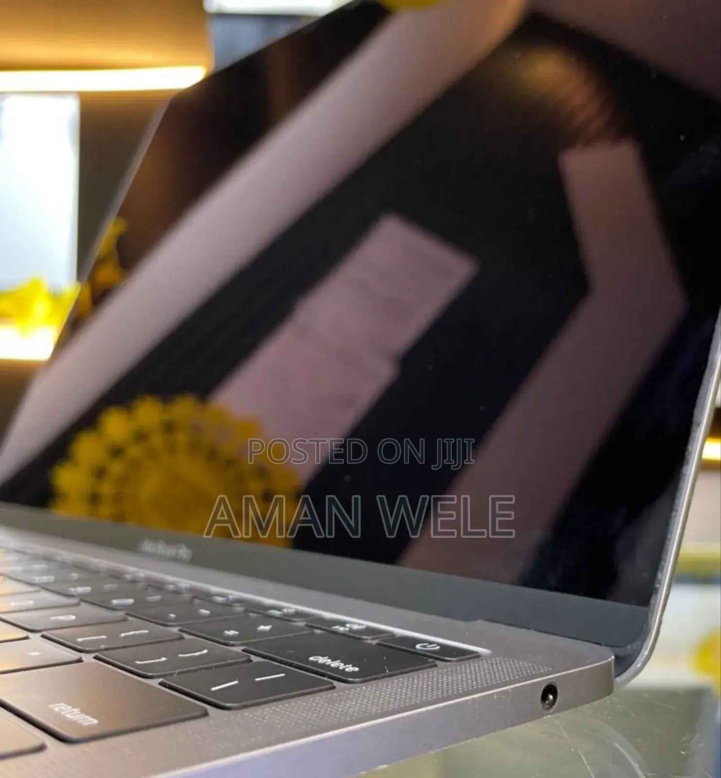 New Laptop Apple MacBook Pro 2017 8GB Intel Core I5 SSD 128GB