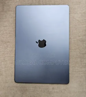 Photo - New Laptop Apple MacBook Air 2022 M2 8GB Apple M2 SSD 512GB