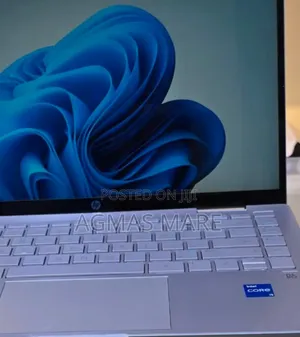 Photo - New Laptop HP Pavilion X360 8GB Intel Core I5 SSD 512GB