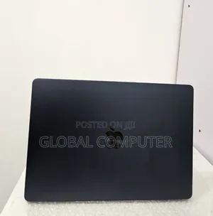 New Laptop Apple MacBook Air 2022 M2 8GB Apple M2 SSD 512GB