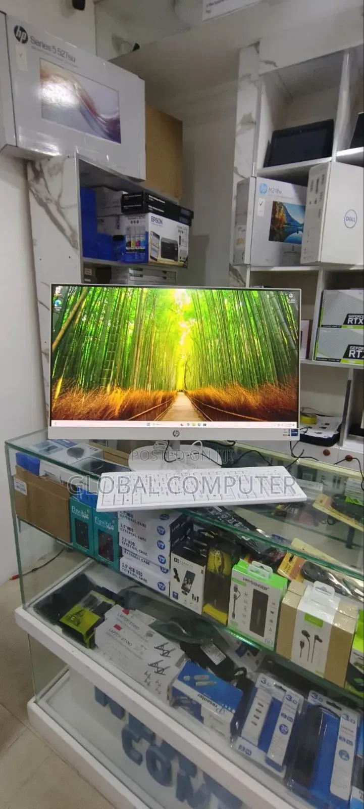 New Desktop Computer HP 200 G4 22 All-in-One 16GB Intel Core I7 SSD 1T