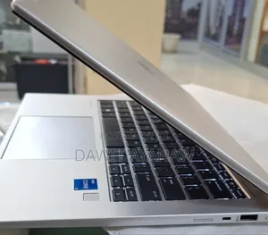 Laptop HP EliteBook 840 G10 16GB Intel Core I5 SSD 1T