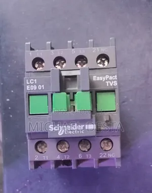 Photo - Schineider 3-Pole Contactor 20a,380v Ac3 With Aux(1no + 1 Nc)