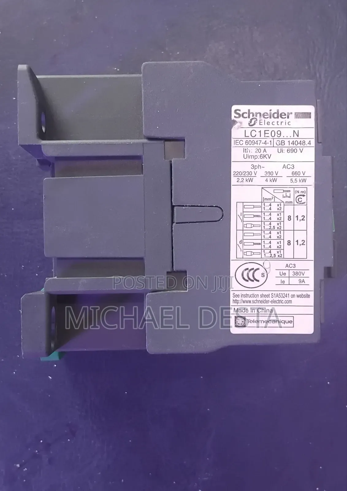 Schineider 3-Pole Contactor 20a,380v Ac3 With Aux(1no + 1 Nc)