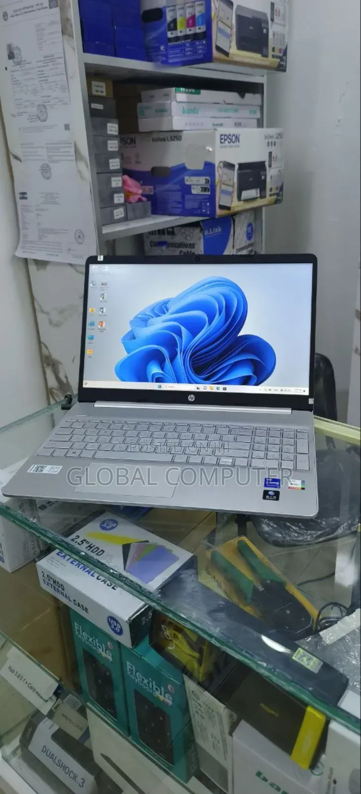 New Laptop HP Stream Notebook 16GB Intel Core I7 SSD 1T
