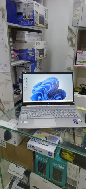 New Laptop HP Stream Notebook 16GB Intel Core I7 SSD 1T