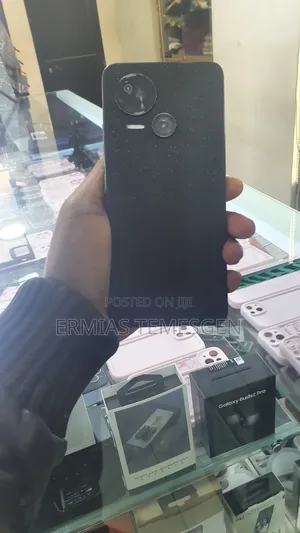 Photo - Tecno Spark 10 5G 256 GB Black