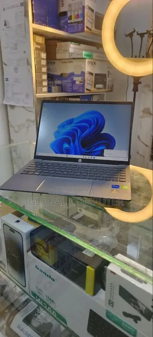 Photo - New Laptop HP Pavilion 14 X360 2-in-1 16GB Intel Core I7 SSD 512GB