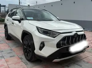 Photo - Toyota RAV4 2020 Ivory