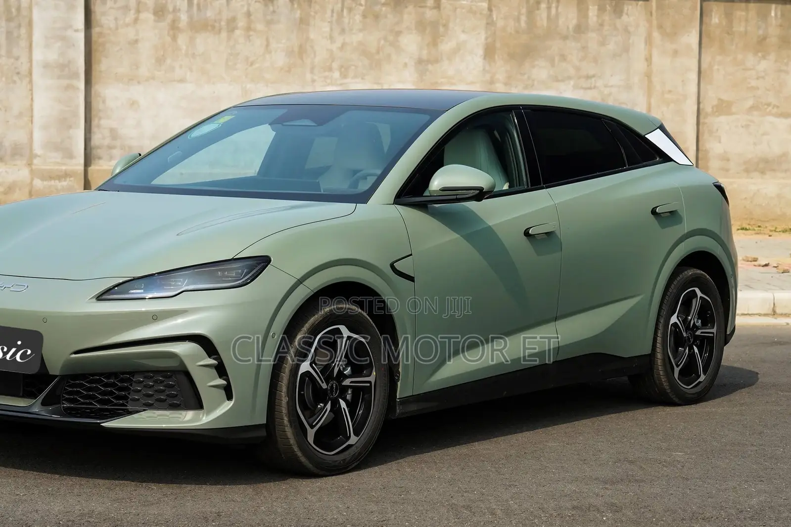 New BYD Sealion 7 EV 2025 Green