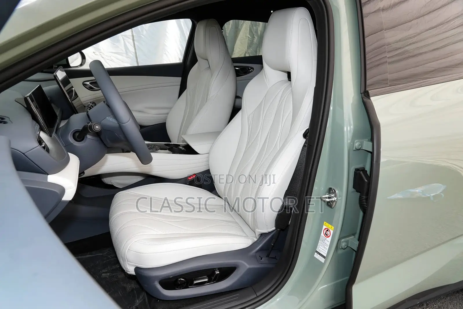 New BYD Sealion 7 EV 2025 Green