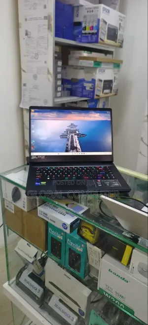 New Laptop MSI Raider GE68HX 13vi-202us 16GB Intel Core I9 SSD 1T