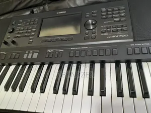 Photo - Yamaha PSR Sx700 Keyboard
